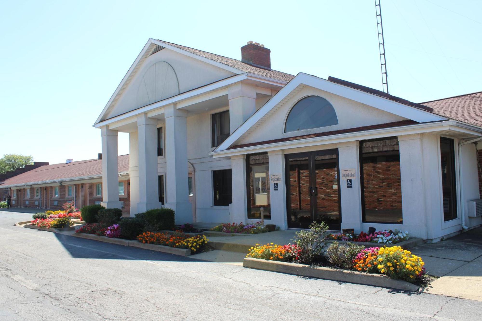 Bellevue Hotel And Suites Exterior photo