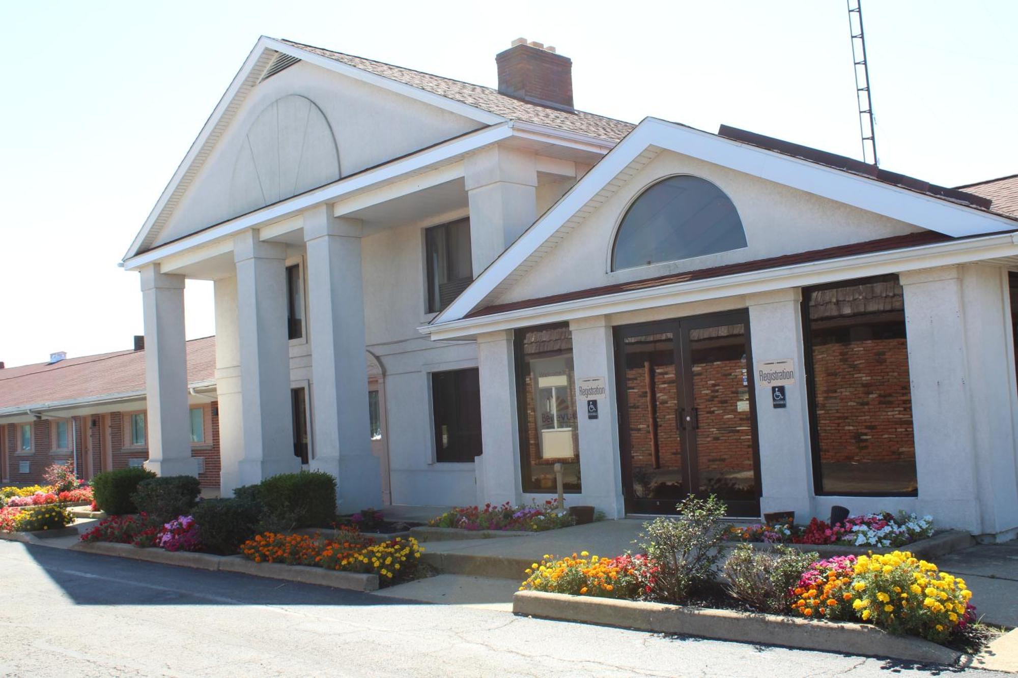Bellevue Hotel And Suites Exterior photo